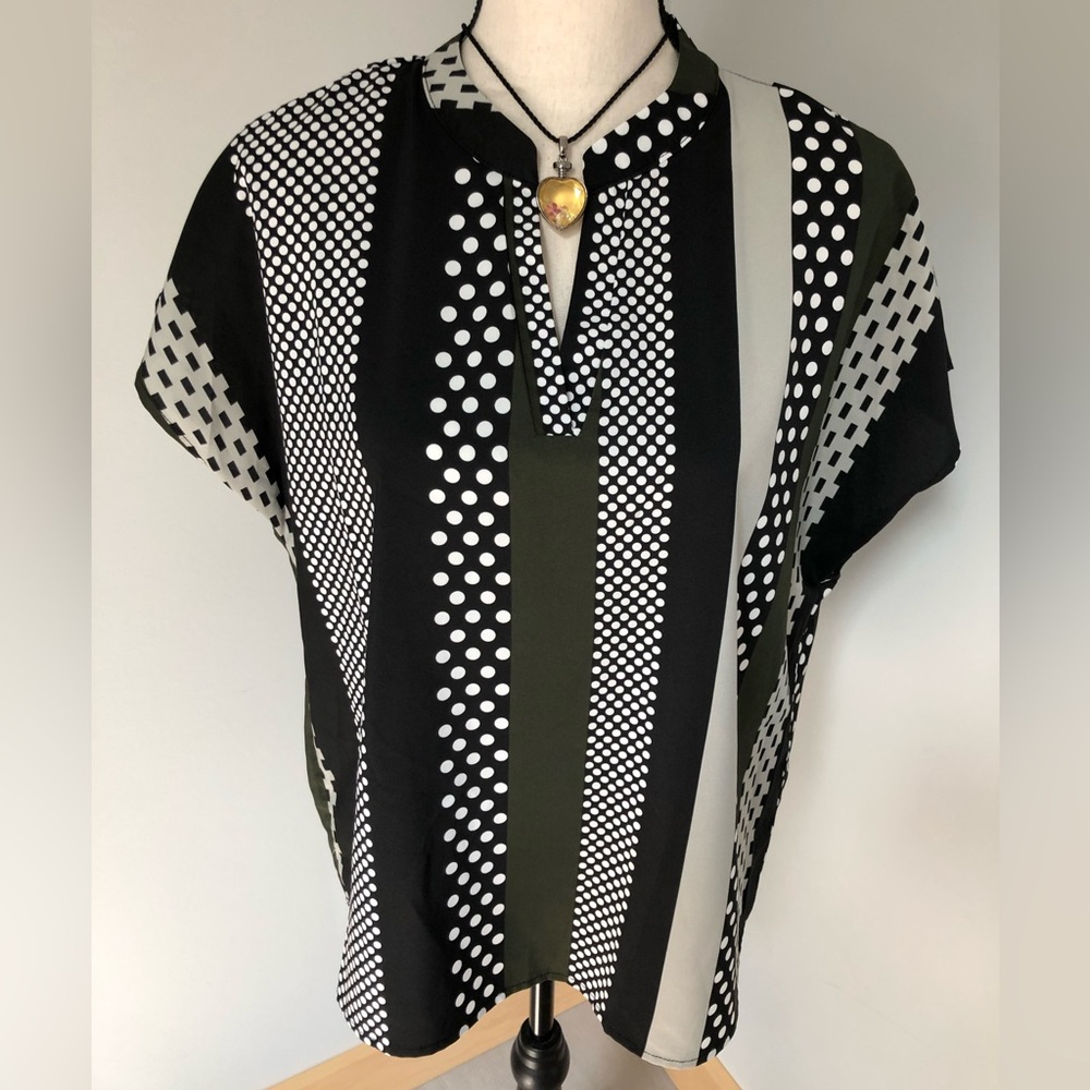 Printed Patchwork Notched Collar Top Size Large